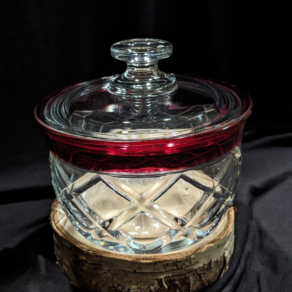 Vintage Covered Bowl Ruby by Indian Glass Lattice Pattern.